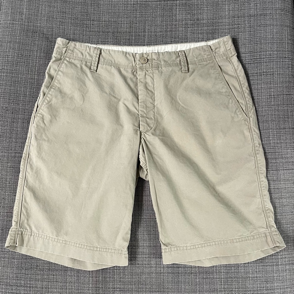 Dockers Men's Khaki Flat Front Shorts
